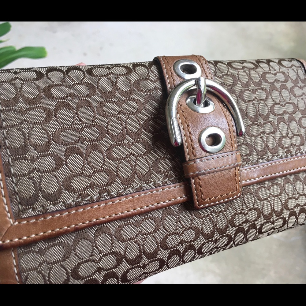 Coach Signature Tri-fold Wallet